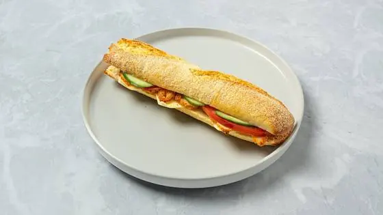 Baguette with turkey and cheese